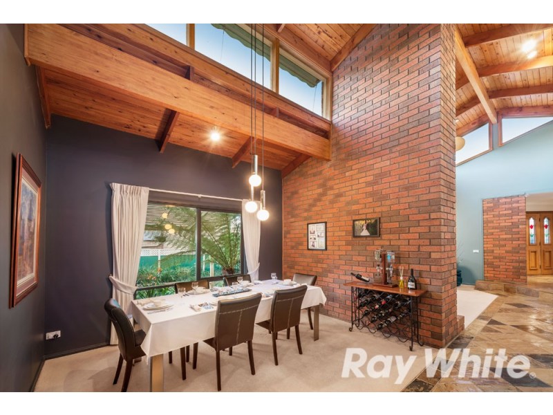 5 Damian Place, Wantirna South VIC 3152