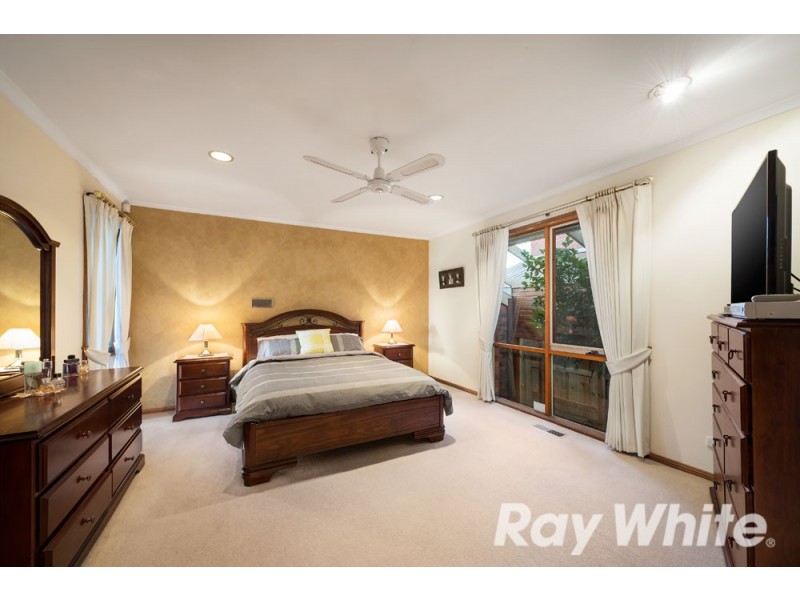 5 Damian Place, Wantirna South VIC 3152