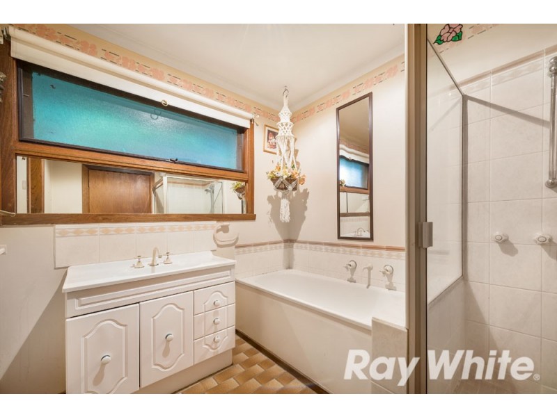 5 Gum Court, Knoxfield VIC 3180