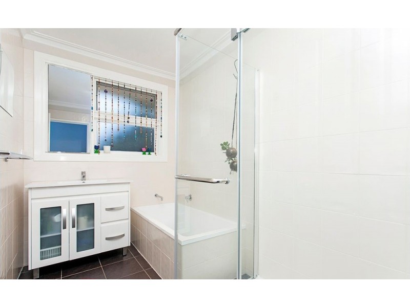 38 Laura Road, Knoxfield VIC 3180