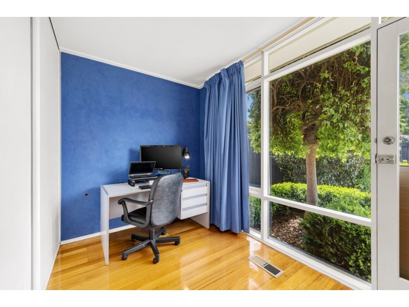 94 Harley Street North, Knoxfield VIC 3180