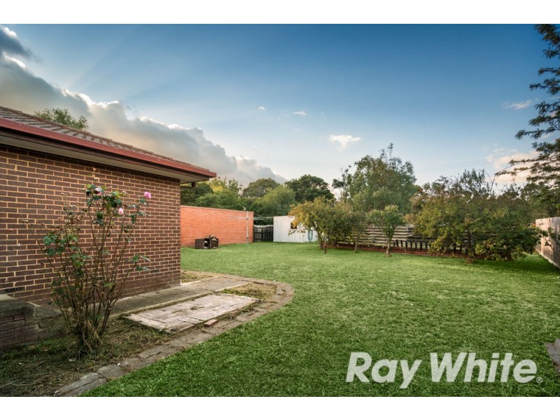21 Old Orchard Drive, Wantirna South VIC 3152