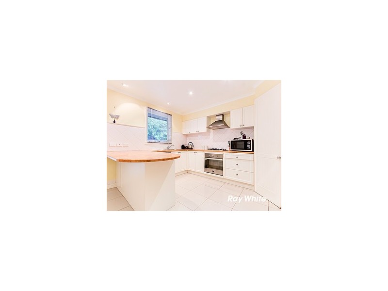 33 Norma Crescent South, Knoxfield VIC 3180