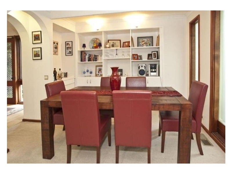 39 Brentwood Drive, Wantirna VIC 3152