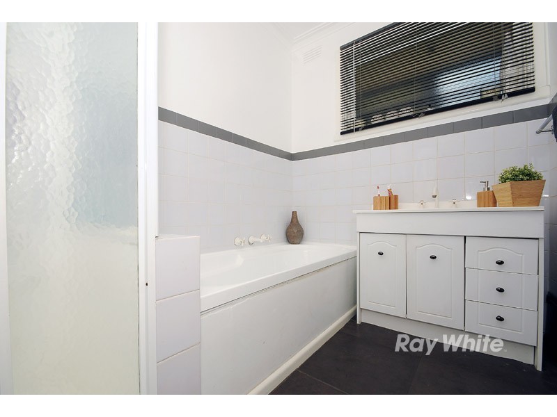 9 Nathan Street, Ferntree Gully VIC 3156