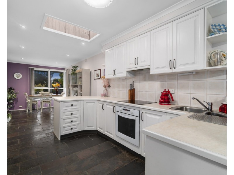 36 Sheppard Drive, Scoresby VIC 3179