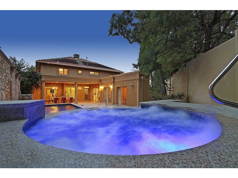 4 Hillard Court, Wheelers Hill VIC 3150