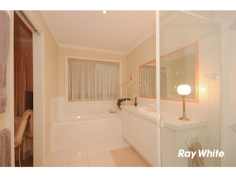 5/8 Mendora Crescent, Wantirna South VIC 3152