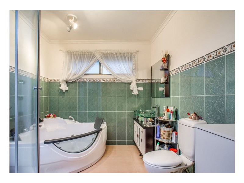 9 Beccie Court, Ferntree Gully VIC 3156