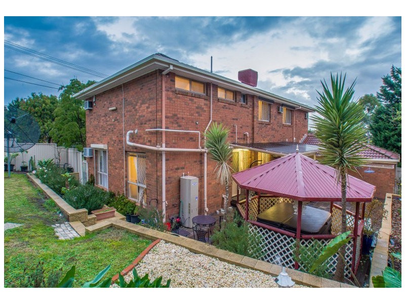 9 Beccie Court, Ferntree Gully VIC 3156