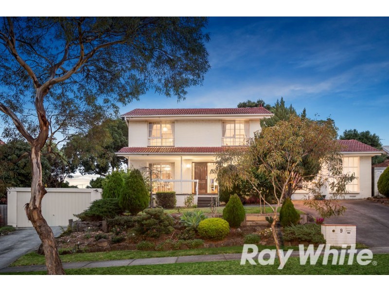 9 Ravenswood Court, Glen Waverley VIC 3150