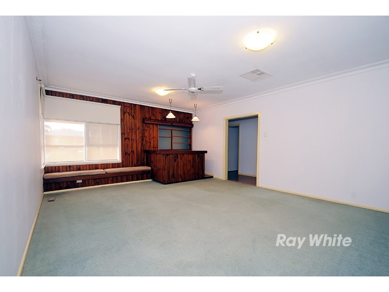 6 Russell Crescent, Boronia VIC 3155