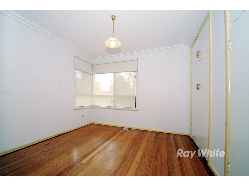 6 Russell Crescent, Boronia VIC 3155