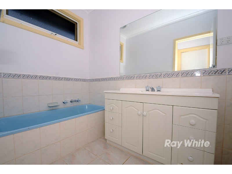 6 Russell Crescent, Boronia VIC 3155