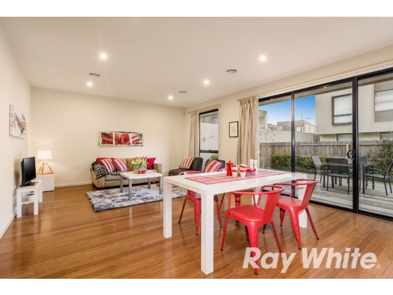 11 Berry Yung Avenue, Burwood VIC 3125