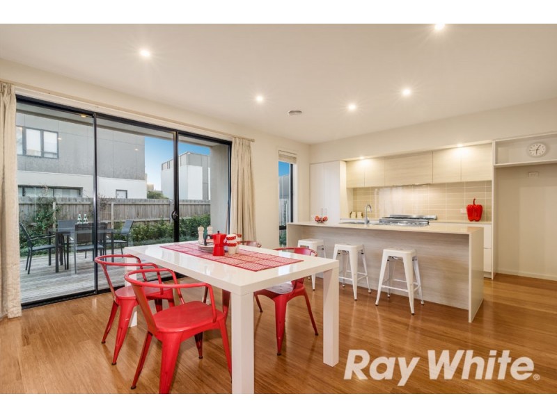 11 Berry Yung Avenue, Burwood VIC 3125