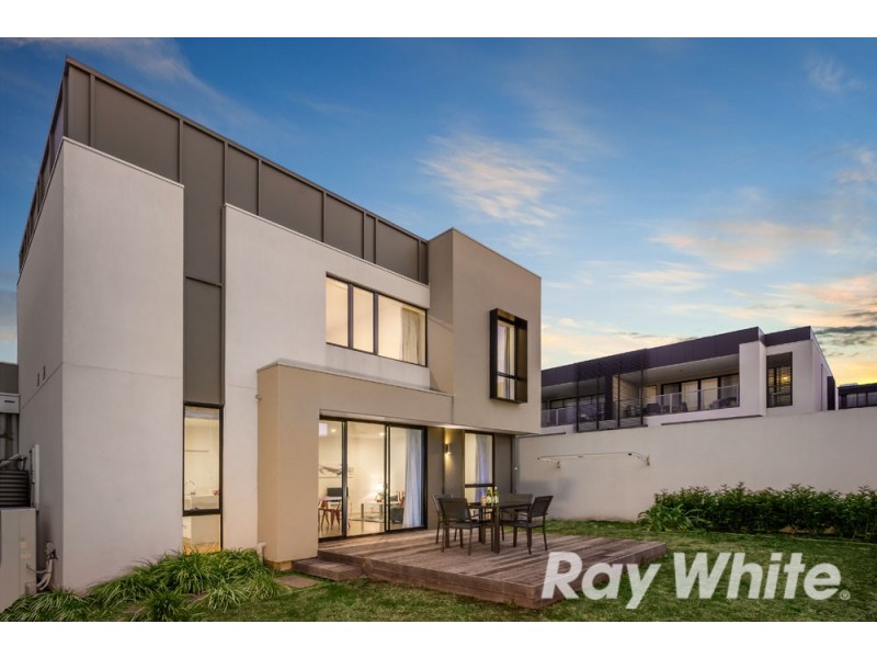 11 Berry Yung Avenue, Burwood VIC 3125