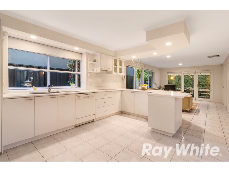 27 Ninevah Crescent, Wheelers Hill VIC 3150