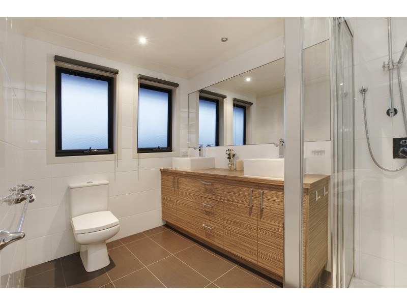 2/5 Ingrid Street, Scoresby VIC 3179