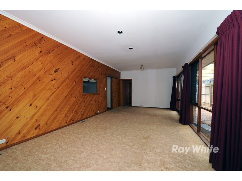 17 Burke Road, Ferntree Gully VIC 3156