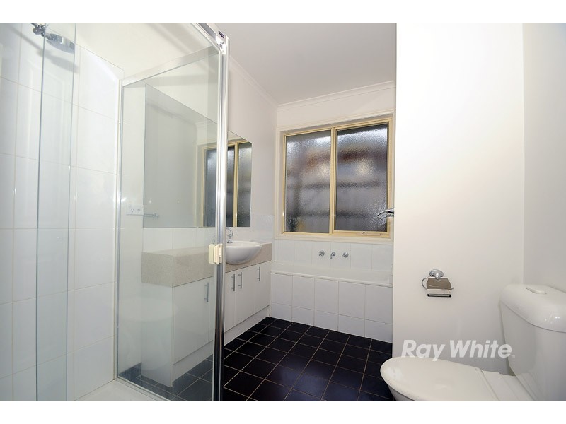 2/16 Helpmann Street, Wantirna South VIC 3152