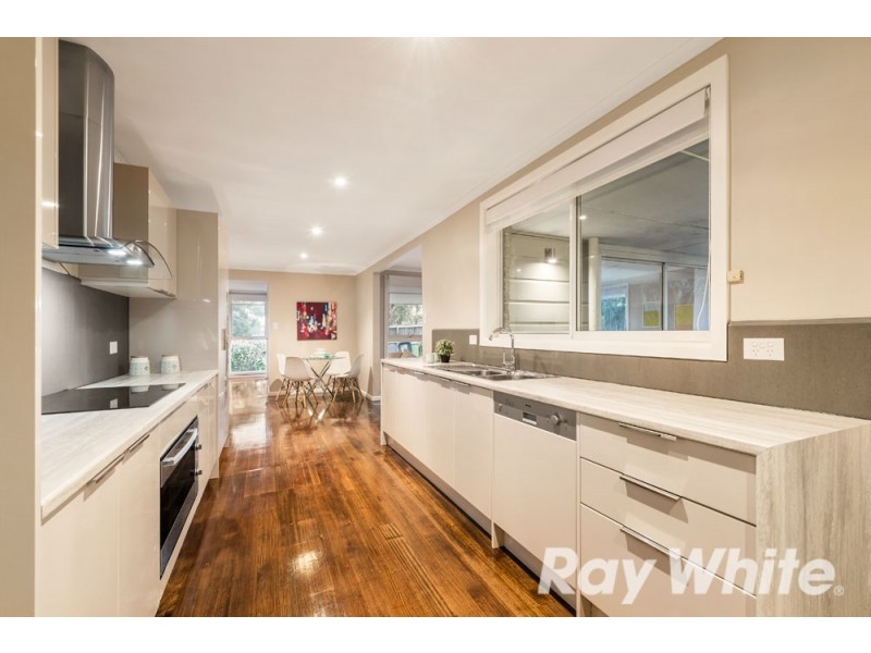 17 Moonah Road, Wantirna South VIC 3152