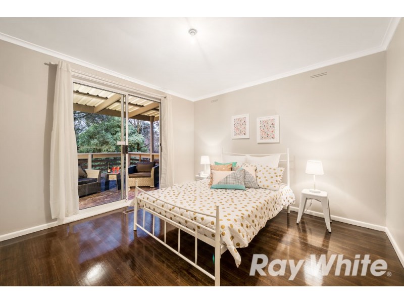 17 Moonah Road, Wantirna South VIC 3152