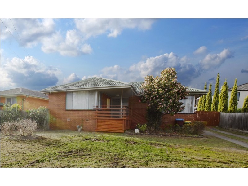 13 Arbroath Road, Wantirna South VIC 3152