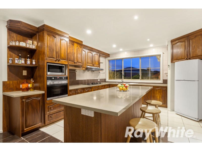 4 Ierina Court, Wantirna South VIC 3152