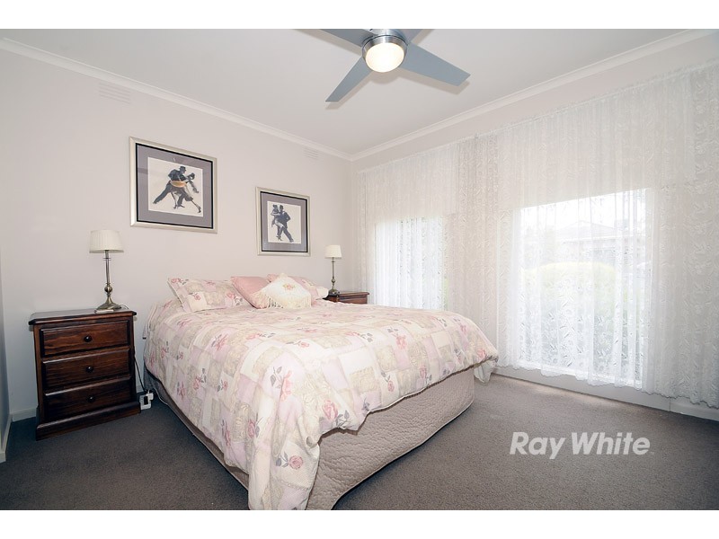 26 Bellbird Drive, Wantirna VIC 3152