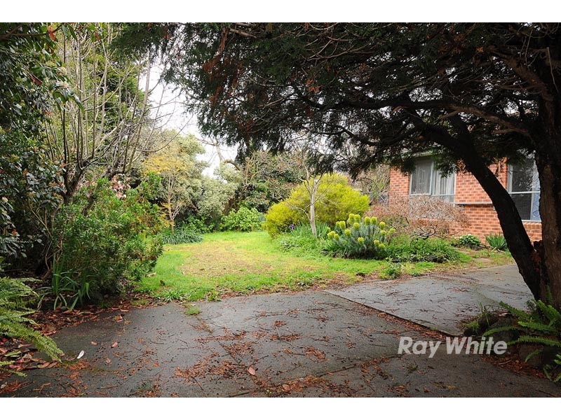26 Bellbird Drive, Wantirna VIC 3152