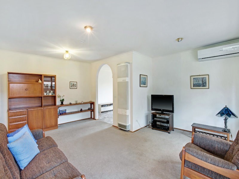 24 Valleyview Drive, Rowville VIC 3178