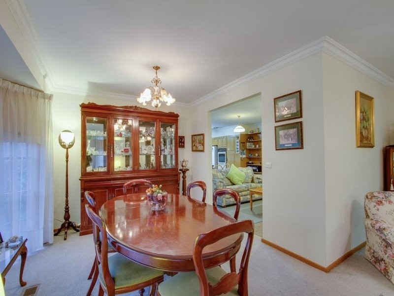 38 Linsley Way, Wantirna VIC 3152