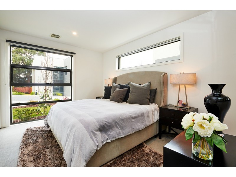 11/60A Wakley Crescent, Wantirna South VIC 3152