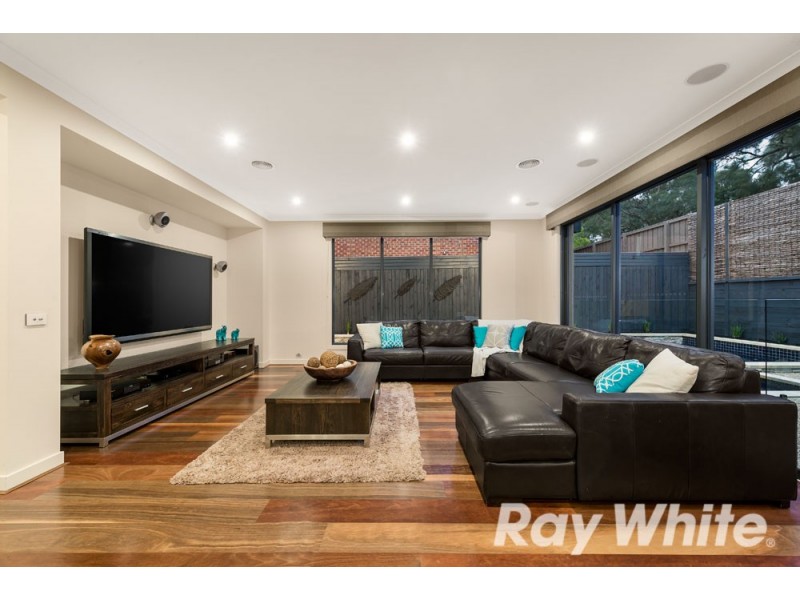 16 Gravillia Grove, Wantirna South VIC 3152