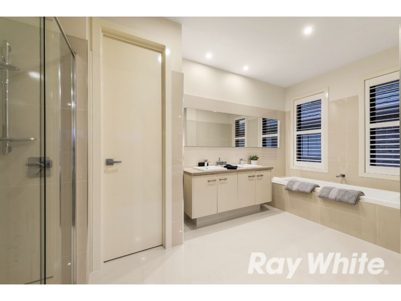 16 Gravillia Grove, Wantirna South VIC 3152