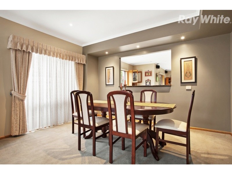 74 Jenola Parade, Wantirna South VIC 3152