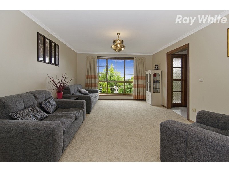 6 Talwood Close, Wantirna South VIC 3152