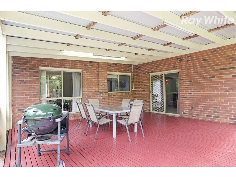 6 Talwood Close, Wantirna South VIC 3152