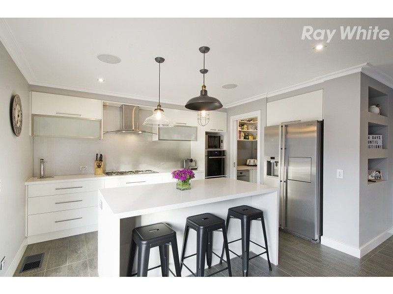 23 Sandra Court, Knoxfield VIC 3180