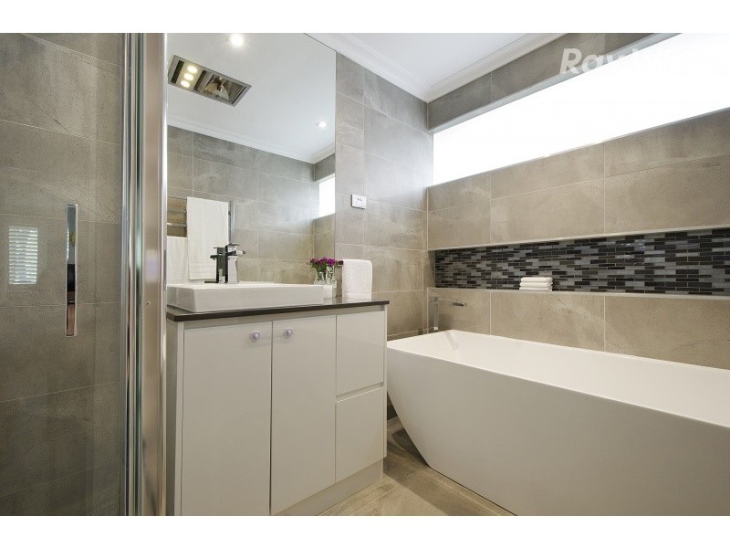 23 Sandra Court, Knoxfield VIC 3180