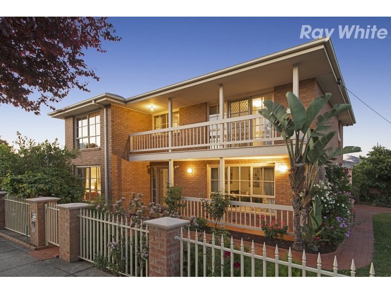 30 Cathies Lane, Wantirna South VIC 3152