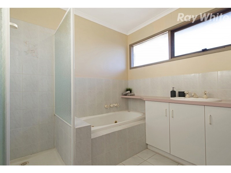 30 Cathies Lane, Wantirna South VIC 3152