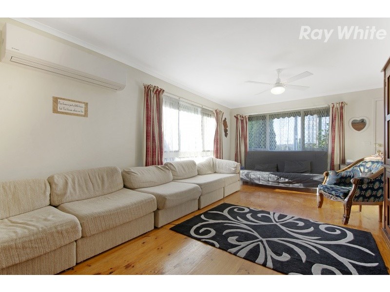 8 Helpmann Street, Wantirna South VIC 3152