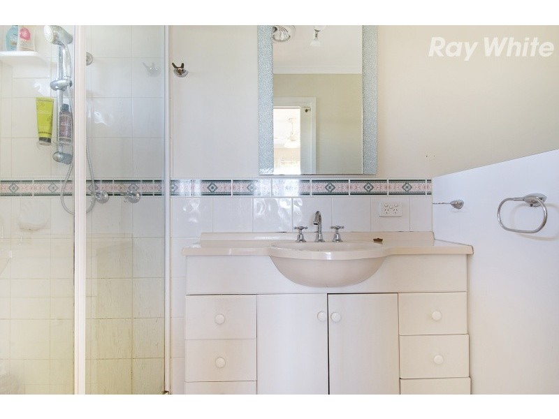 8 Helpmann Street, Wantirna South VIC 3152