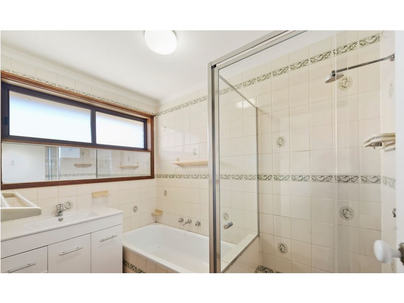 1 Michele Drive, Scoresby VIC 3179