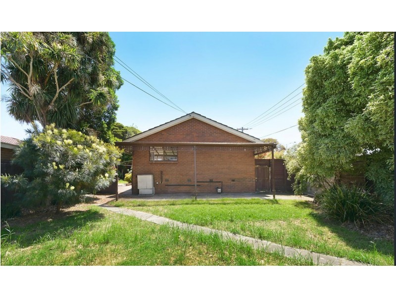 1 Michele Drive, Scoresby VIC 3179