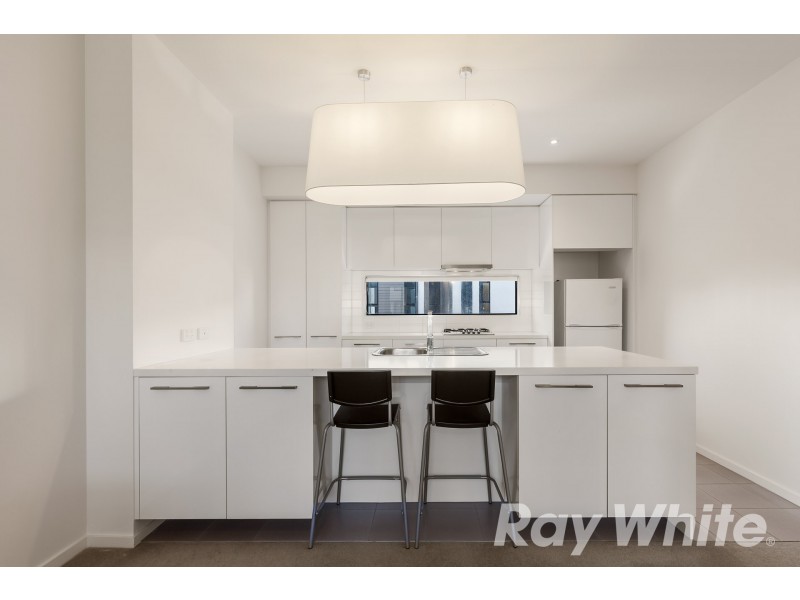 5 Central Park Walk, Cheltenham VIC 3192