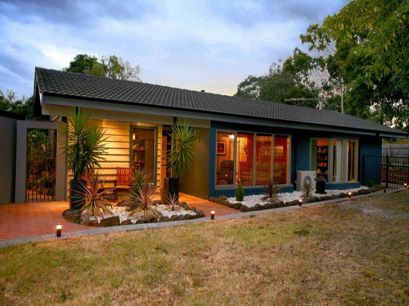 10 Corinella Square, Wantirna VIC 3152