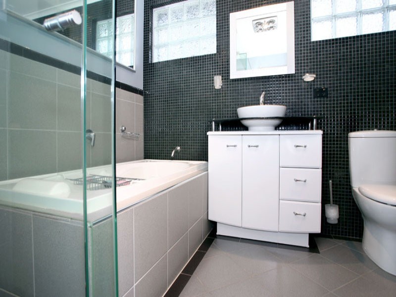 10 Corinella Square, Wantirna VIC 3152